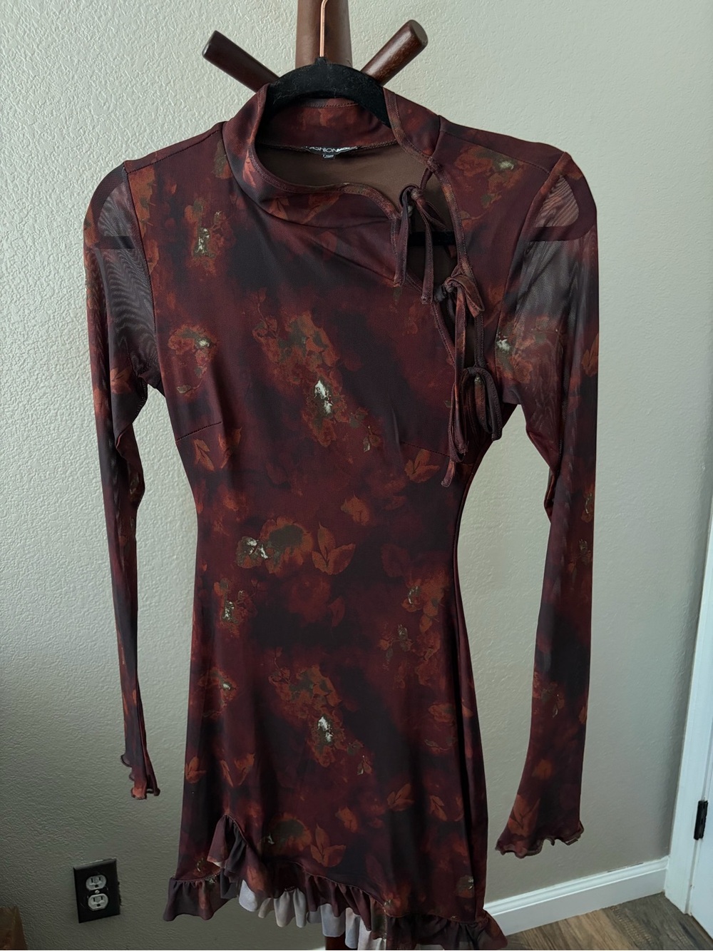 Brown Floral Tie-Detail Long Sleeve Dress